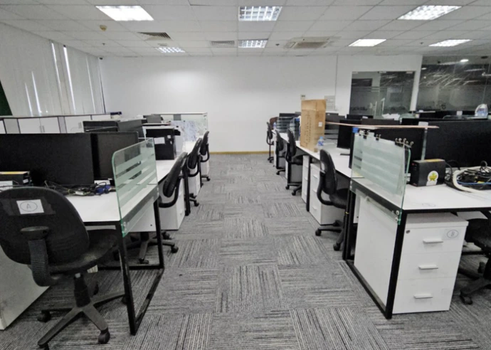 Thi công thảm văn phòng Việt Thành Đạt